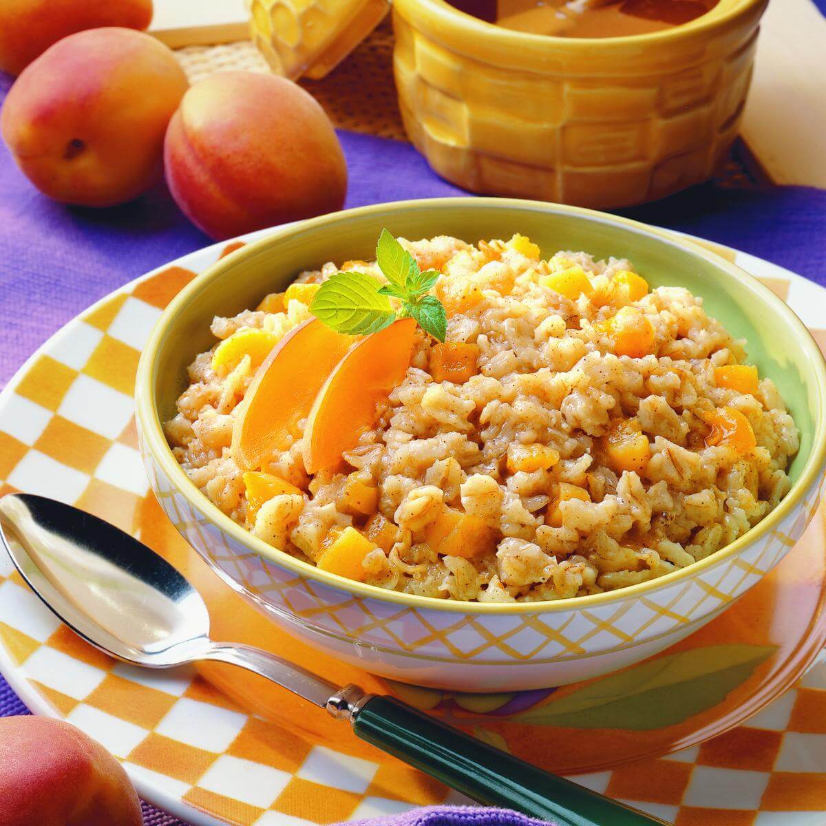 Apricot Honey Oatmeal