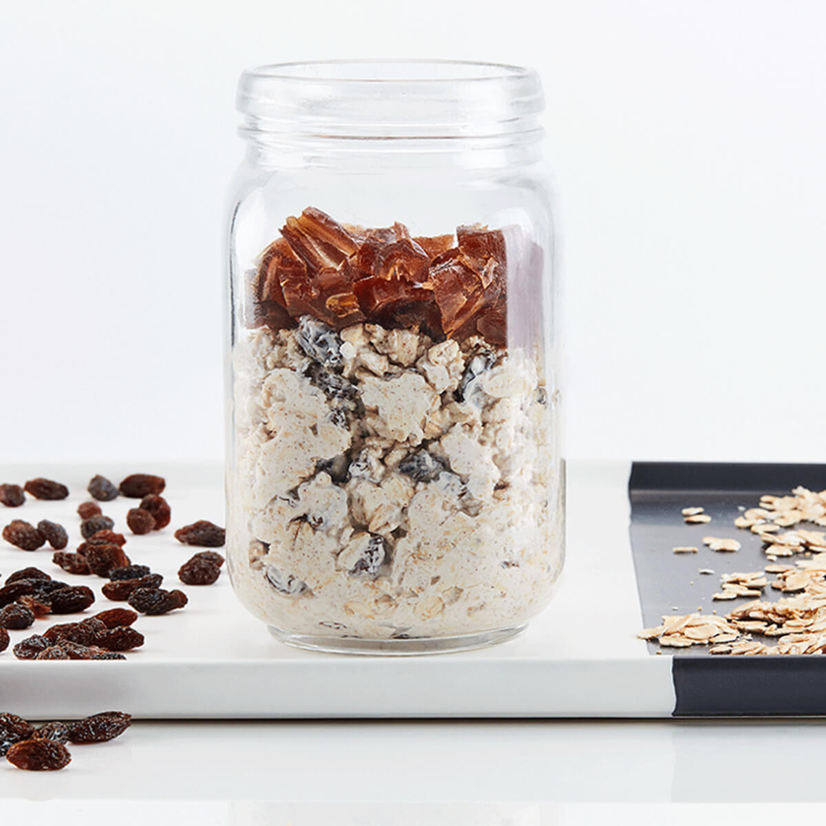 Oatmeal, Raisin & Date Overnight Oats