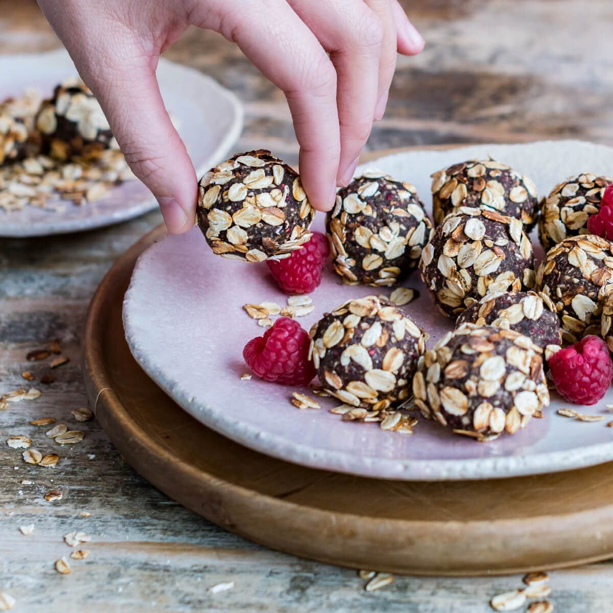 Raspberry Oat Bites