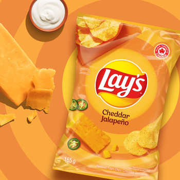 LAY'S<sup>®</sup> Cheddar Jalapeño Flavoured Potato Chips
