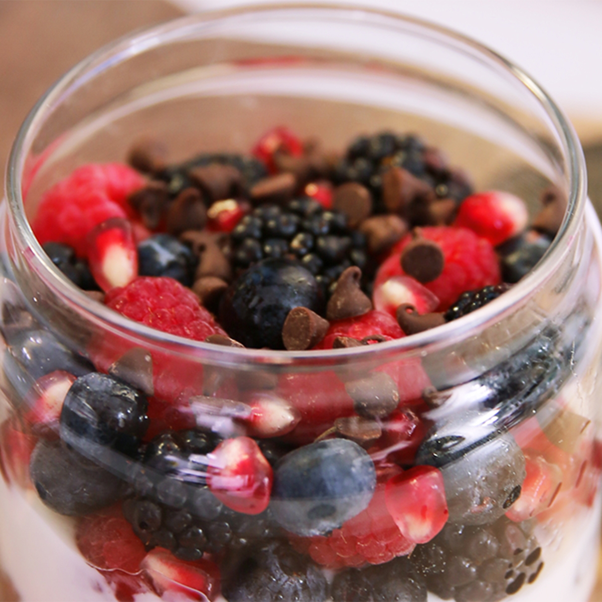 Pom Berry Overnight Oats