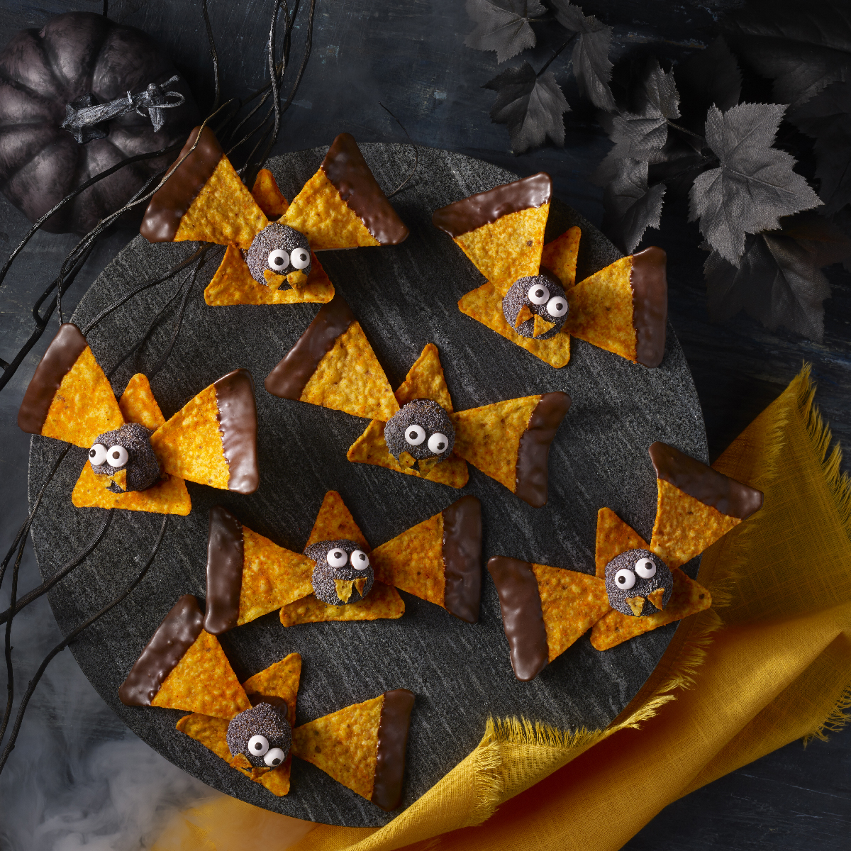 DORITOS & SNICKERS BATTY BITES