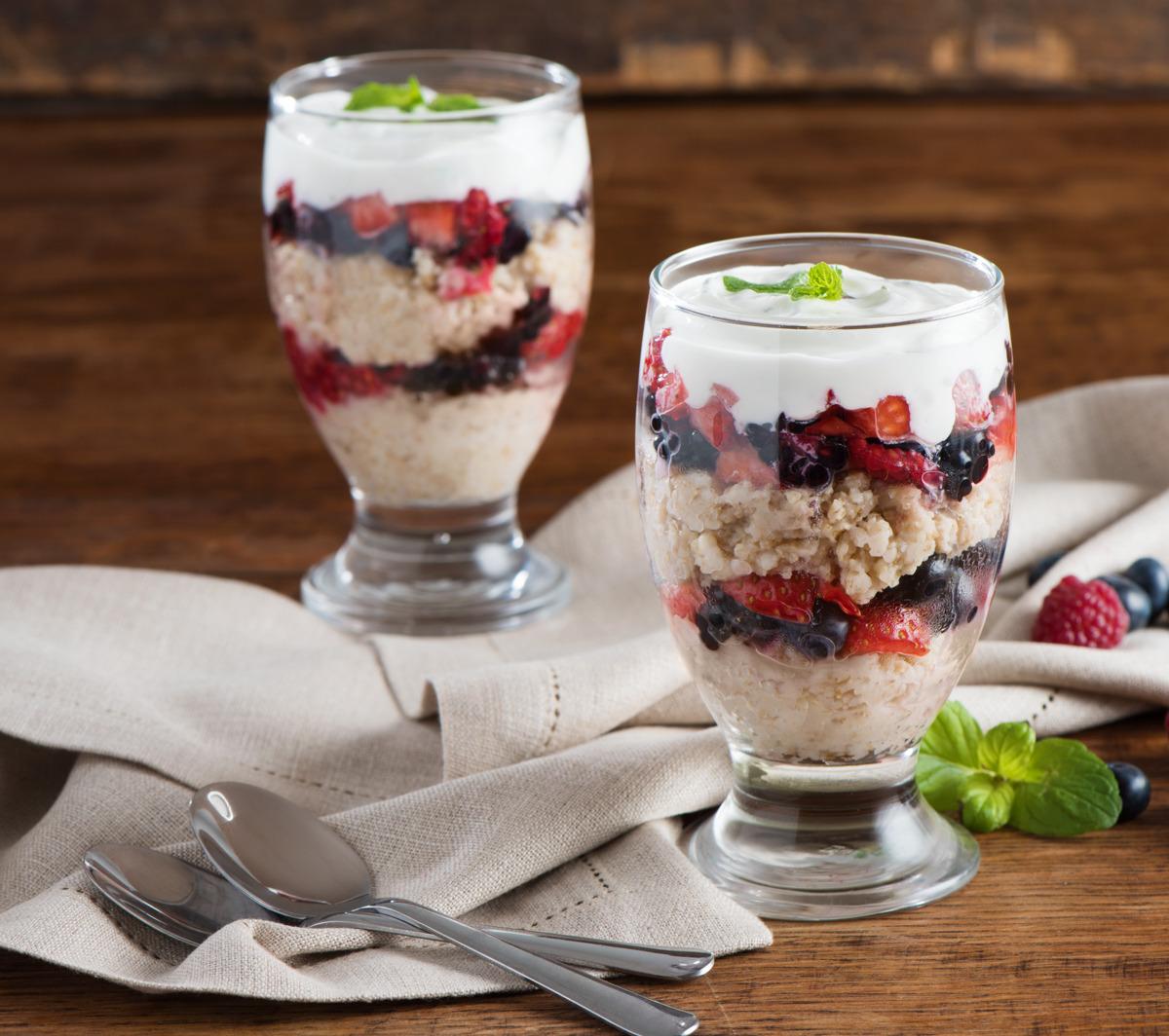 Summer Berry Oatmeal Parfait