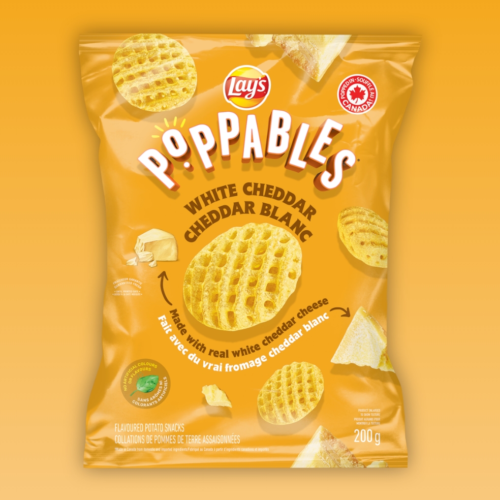 LAY'S POPPABLES<sup>®</sup> White Cheddar Flavoured Potato Snacks